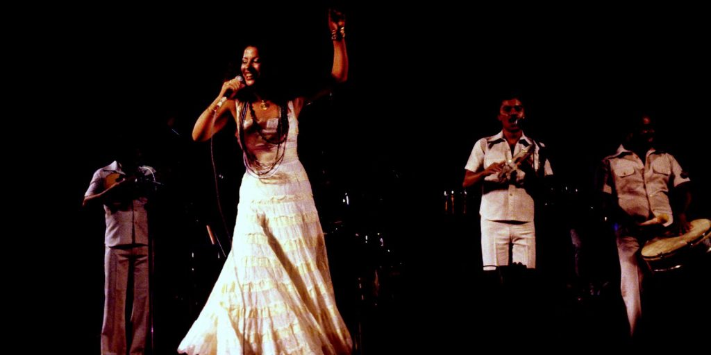 clara-nunes:-40-anos-do-adeus-a-artista-mineira