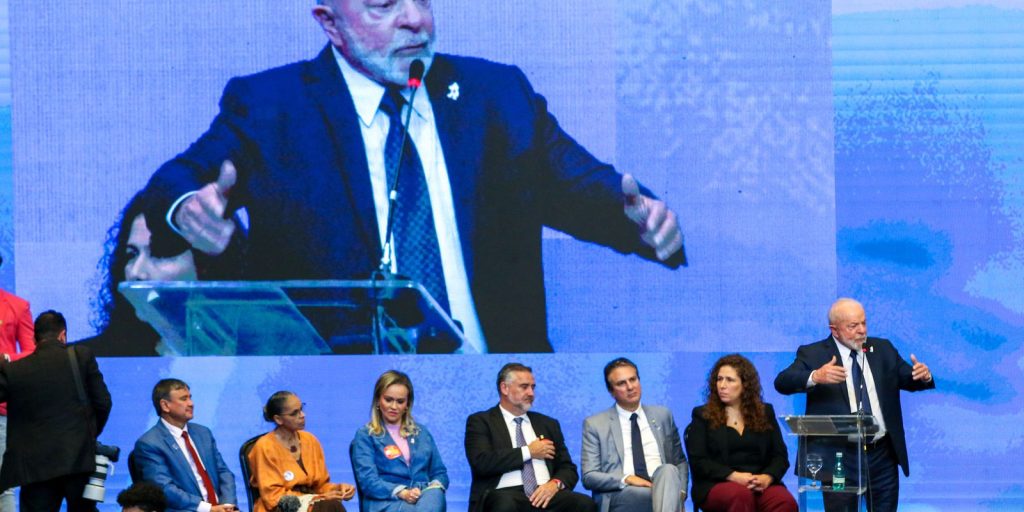 lula-descarta-mudancas-e-diz-que-ministra-nisia-fica-na-saude